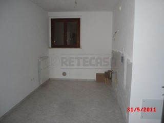 Trilocale in Vendita a Casole d'Elsa, zona Cavallano, 148'000€, 70 m²