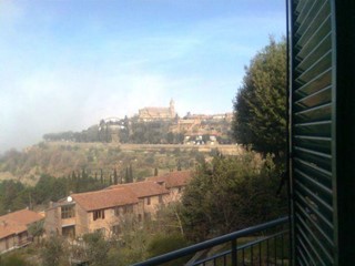 Trilocale in Vendita a Montalcino, zona Centro, 225'000€, 80 m², con Box