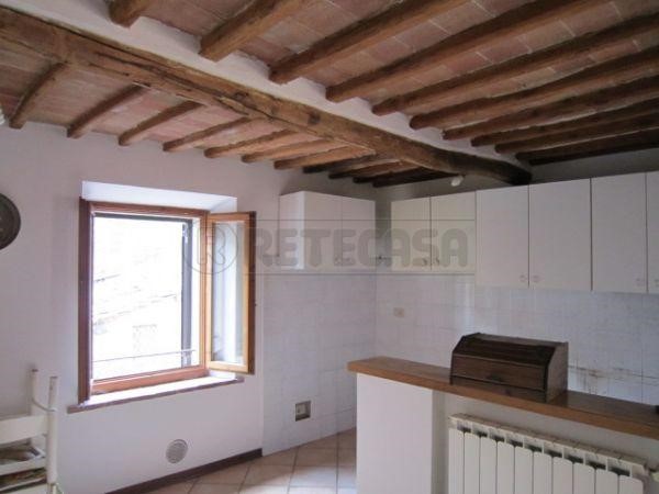 Casa Semi Indipendente in Vendita a Sovicille, zona Rosia, 230'000€, 110 m²