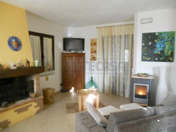 Appartamento in Vendita a Murlo, zona Casciano di Murlo, 230'000€, 85 m², con Box