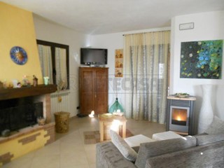 Appartamento in Vendita a Murlo, zona Casciano di Murlo, 230'000€, 85 m², con Box