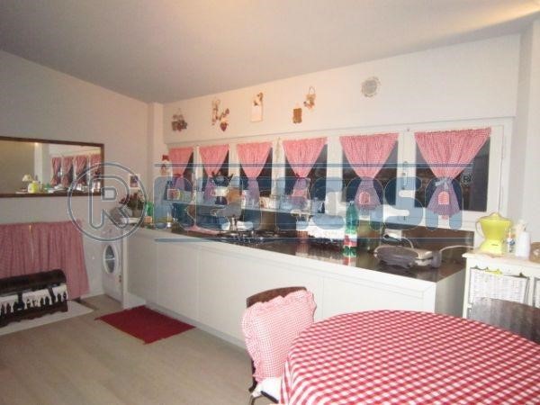 Trilocale in Vendita a Siena, zona Acquacalda, 350'000&euro;, 75 m²