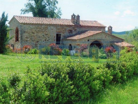 Rustico in Vendita a Massa Marittima, zona Campagna, 585'000€, 300 m²