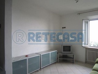 Trilocale in Vendita a Rapolano Terme, zona Centro, 150'000€, 62 m², arredato