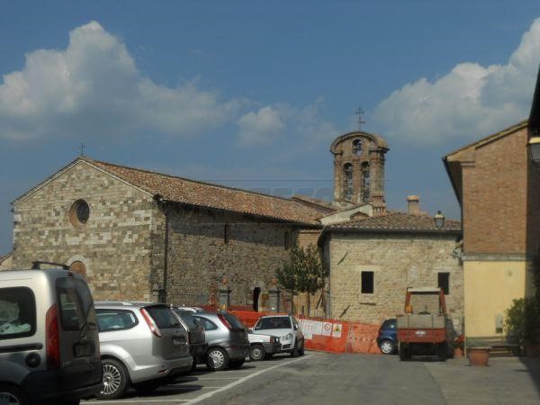 Quadrilocale in Vendita a Monticiano, zona Centro, 120'000€, 75 m², arredato