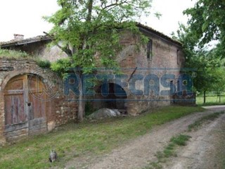 Rustico in Vendita a Monteriggioni, zona Badesse, 550'000€, 630 m²