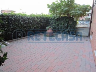 Quadrilocale in Vendita a Monteriggioni, zona Castellina Scalo, 215'000€, 78 m², arredato, con Box