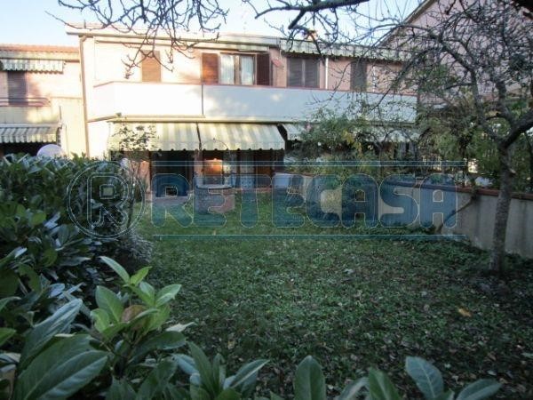 Villetta a schiera in Vendita a Siena, zona Uopini, 505'000€, 190 m², con Box