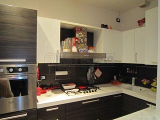 Bilocale in Vendita a Siena, zona Bottega Nuova, 165'000&euro;, 56 m²