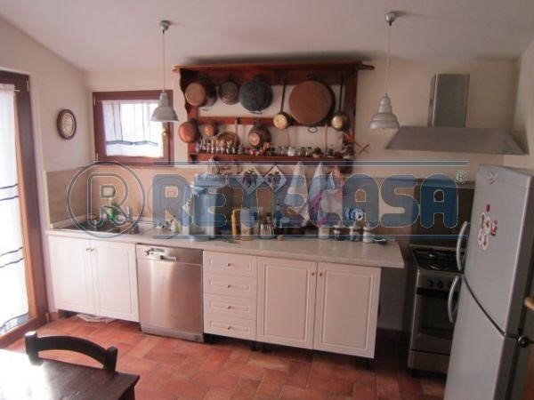 Rustico in Vendita a Sovicille, zona San Rocco a Pilli, 690'000€, 200 m²