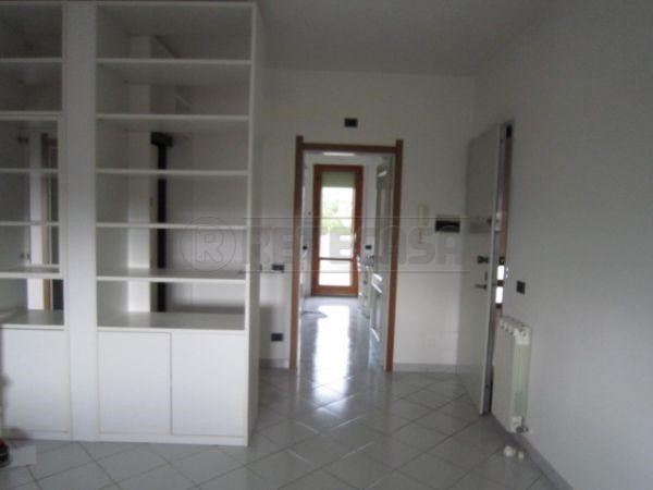 Trilocale in Vendita a Asciano, zona Arbia Scalo, 245'000€, 110 m², arredato, con Box