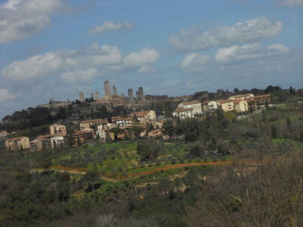 Appartamento in Vendita a San Gimignano, zona Semicentro, 240'000€, 70 m², arredato, con Box