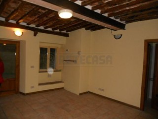 Trilocale in Vendita a Colle di Val D'Elsa, zona Centro, 110'000€, 65 m²