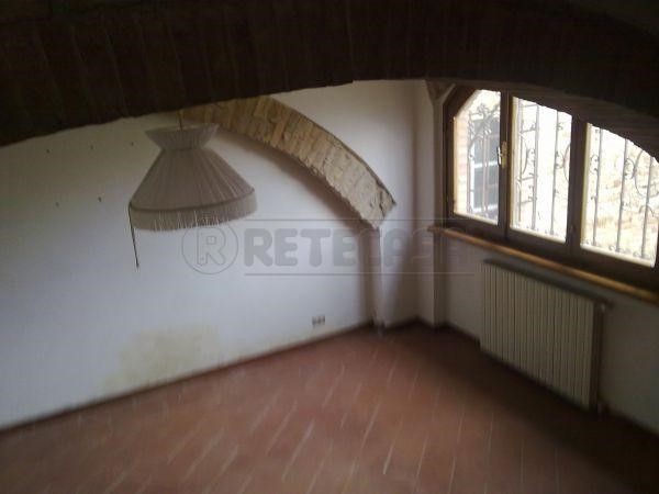 Quadrilocale in Vendita a San Gimignano, zona Centro, 500'000€, 125 m²