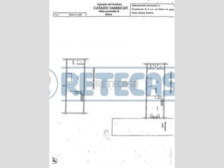 Immobile commerciale in Vendita a Siena, zona Toselli, 166 m², con Box