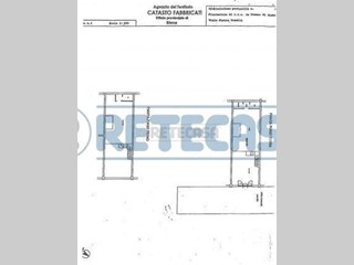 Immobile commerciale in Vendita a Siena, zona Toselli, 166 m², con Box