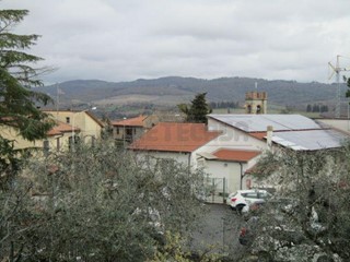 Villa in Vendita a Monteriggioni, zona Quercegrossa, 480'000€, 345 m², con Box