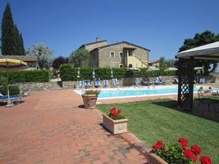 Attività commerciale in Vendita a Montecatini Val di Cecina, 1'280'000€, 580 m²