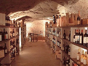 Attività commerciale in Vendita a Siena, 270 m²