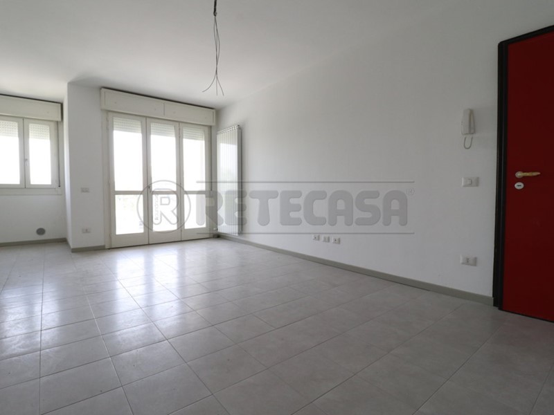 Trilocale in Vendita a Bondeno, 75'000&euro;, 66 m²