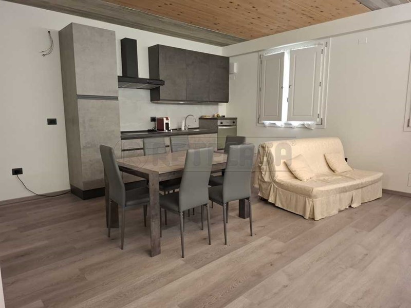 Bilocale in Affitto a Bondeno, 650€, 70 m²