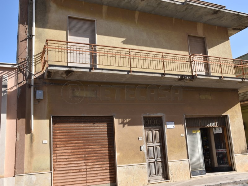 Appartamento in Vendita a Marsala, 174 m², arredato