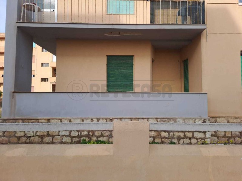 Appartamento in Vendita a Marsala, 58'000&euro;, 120 m², arredato
