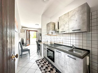 Quadrilocale in Vendita a Melendugno, zona San Foca, 75'000€, 56 m², arredato