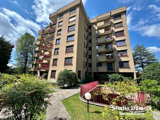 Attico in Vendita a Monza, 599'000€, 180 m²