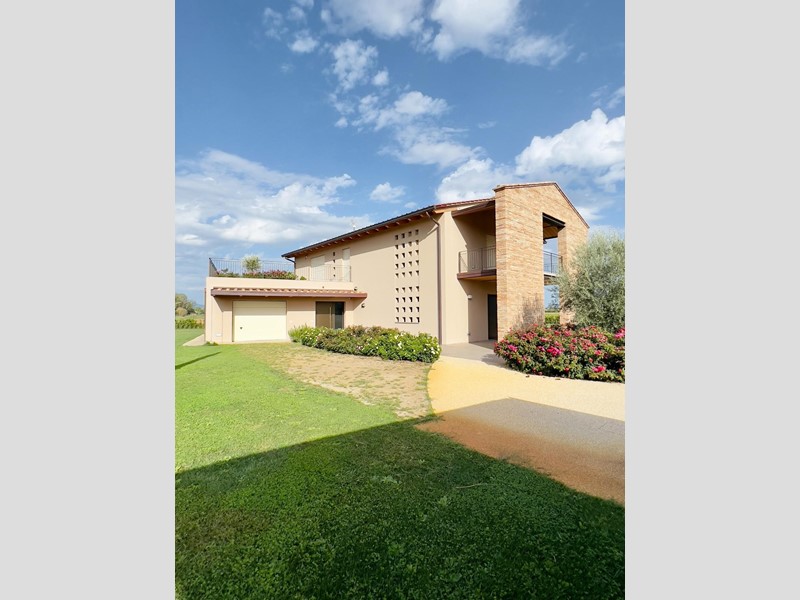 Villa in Vendita a Santa Croce sull'Arno, 1'500'000€, 367 m²