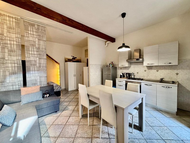 Bilocale in Vendita a Chianni, 75'000€, 45 m², arredato