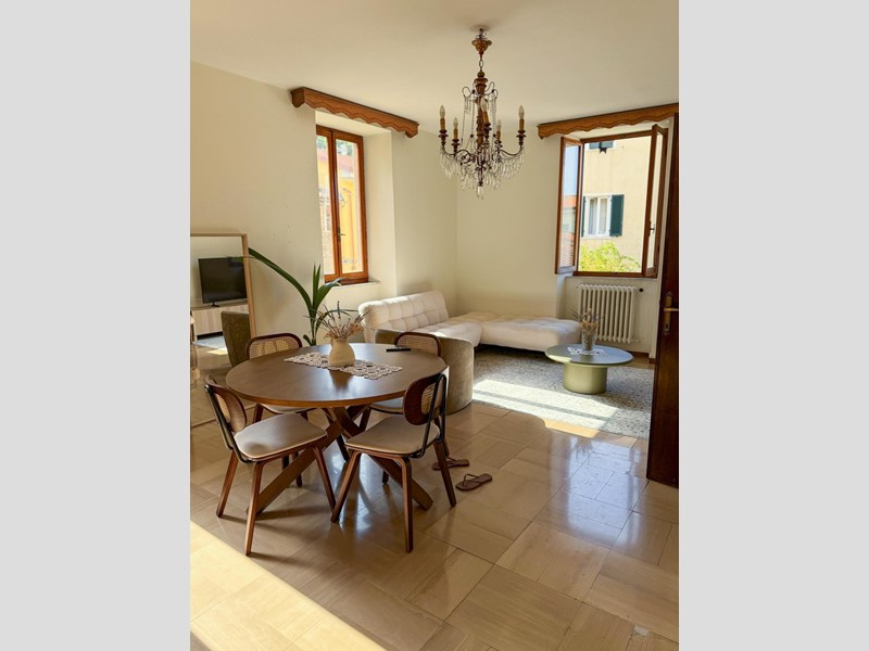 Quadrilocale in Affitto a Carrara, 800€, 85 m², arredato