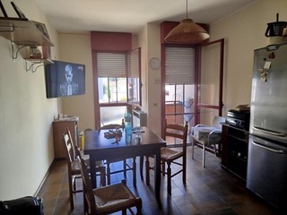 Trilocale in Vendita a Pisa, 129'000€, 65 m², arredato, con Box