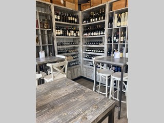 Attività commerciale in Vendita a Arese, 200'000€, 200 m²