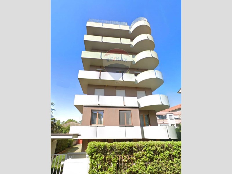 Villa in Vendita a Voghera, 135'000€, 248 m²