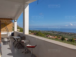 Villa in Vendita a Trabia, 290'000€, 207 m²