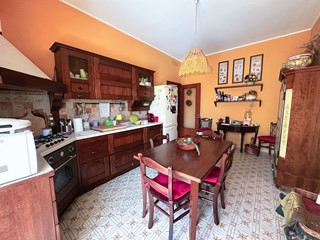 Appartamento in Vendita a Siracusa, 130'000€, 150 m²