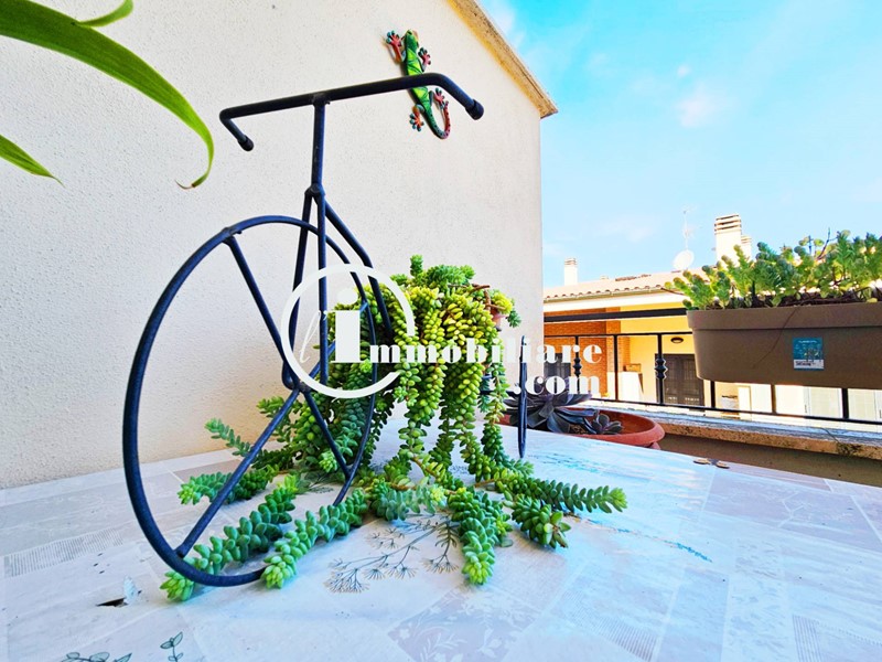 Trilocale in Vendita a Roma, 249'000&euro;, 88 m²