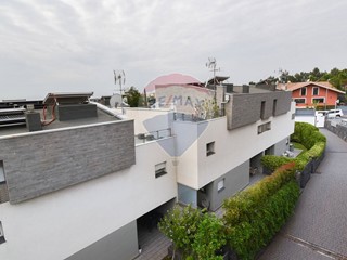 Villetta a schiera in Vendita a San Giovanni la Punta, 495'000€, 230 m²