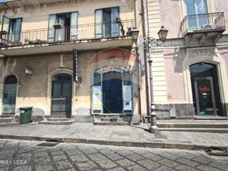 Attività commerciale in Vendita a Pedara, 35'000€, 60 m²