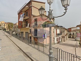 Immobile commerciale in Affitto a Pietrelcina, 650&euro;, 140 m²