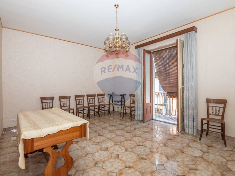 Casa Indipendente in Vendita a Grammichele, 49'000€, 120 m²