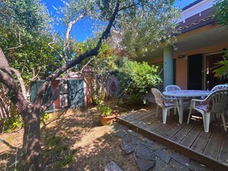 Villetta a schiera in Vendita a Campo nell'Elba, 395'000&euro;, 148 m²