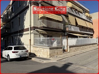 Casa Semi Indipendente in Vendita a Canosa di Puglia, 149'000€, 97 m²
