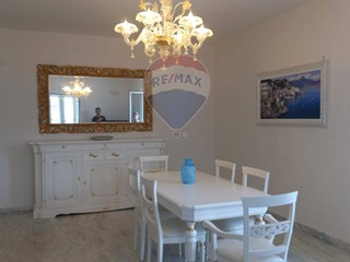 Casa Indipendente in Vendita a Castelforte, 250'000&euro;, 225 m²