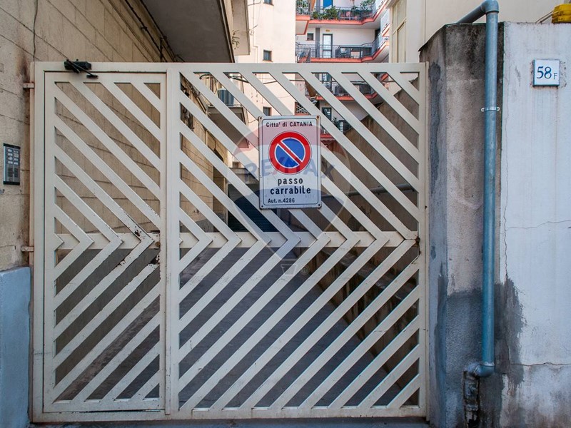 Quadrilocale in Vendita a Catania, 170'000&euro;, 130 m²