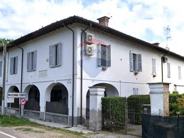 Trilocale in Vendita a Cava Manara, 149'000€, 133 m²