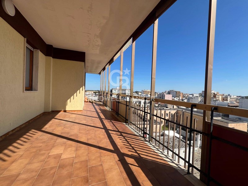 Appartamento in Vendita a Galatina, 110'000€, 149 m²