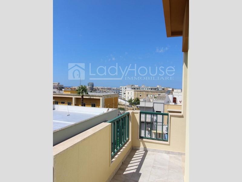 Appartamento in Vendita a Gallipoli, 165'000&euro;, 119 m²