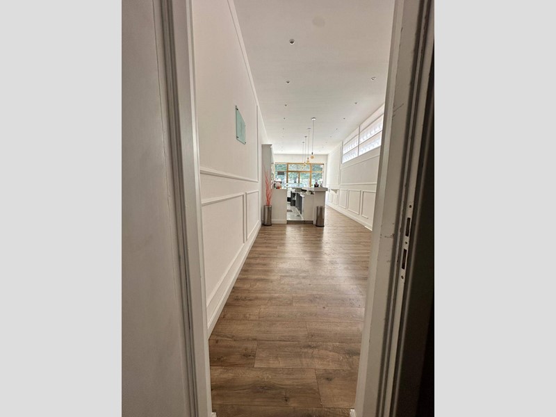 Immobile commerciale in Vendita a Lucca, 94'999€, 60 m²